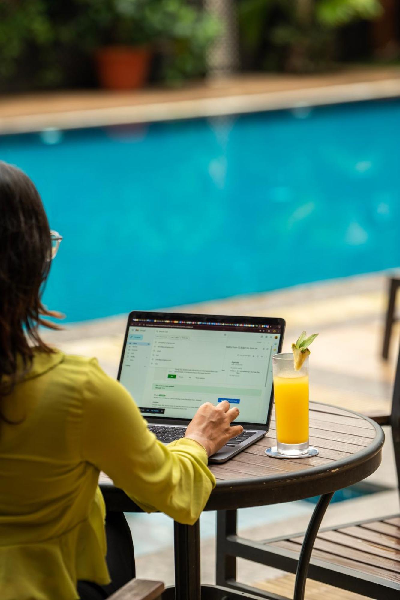 Hotel Fairfield By Marriott Goa Calangute Extérieur photo